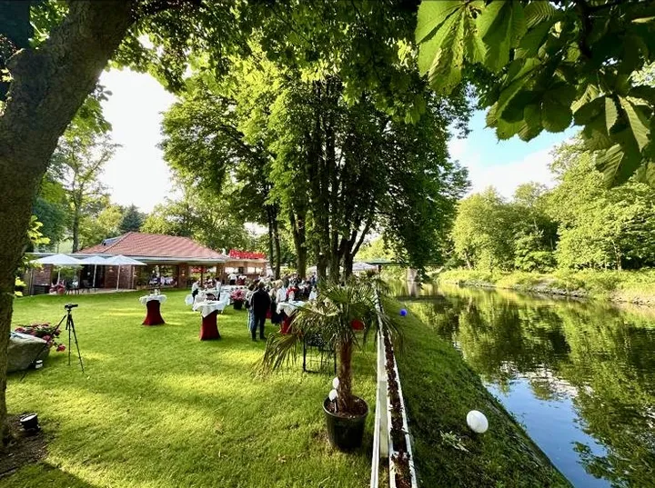 Nature, Outdoors, Scenery, Architecture, Building, Hotel, Resort, Plant, Grass, Ball, Baseball, Baseball (Ball), Sport, Person