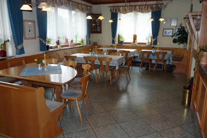 Floor, Flooring, Indoors, Restaurant, Cafeteria, Architecture, Building, Dining Room, Dining Table, Furniture, Room, Table, Wood, Cafe, Interior Design, Chair, Plant, Plywood, Hardwood